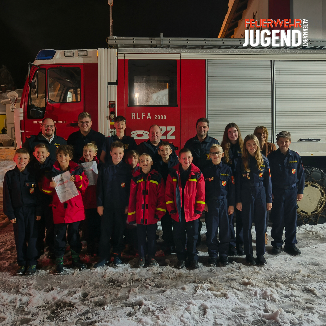 Gruppenfoto der Feuerwehrjugend nach der Erprobung