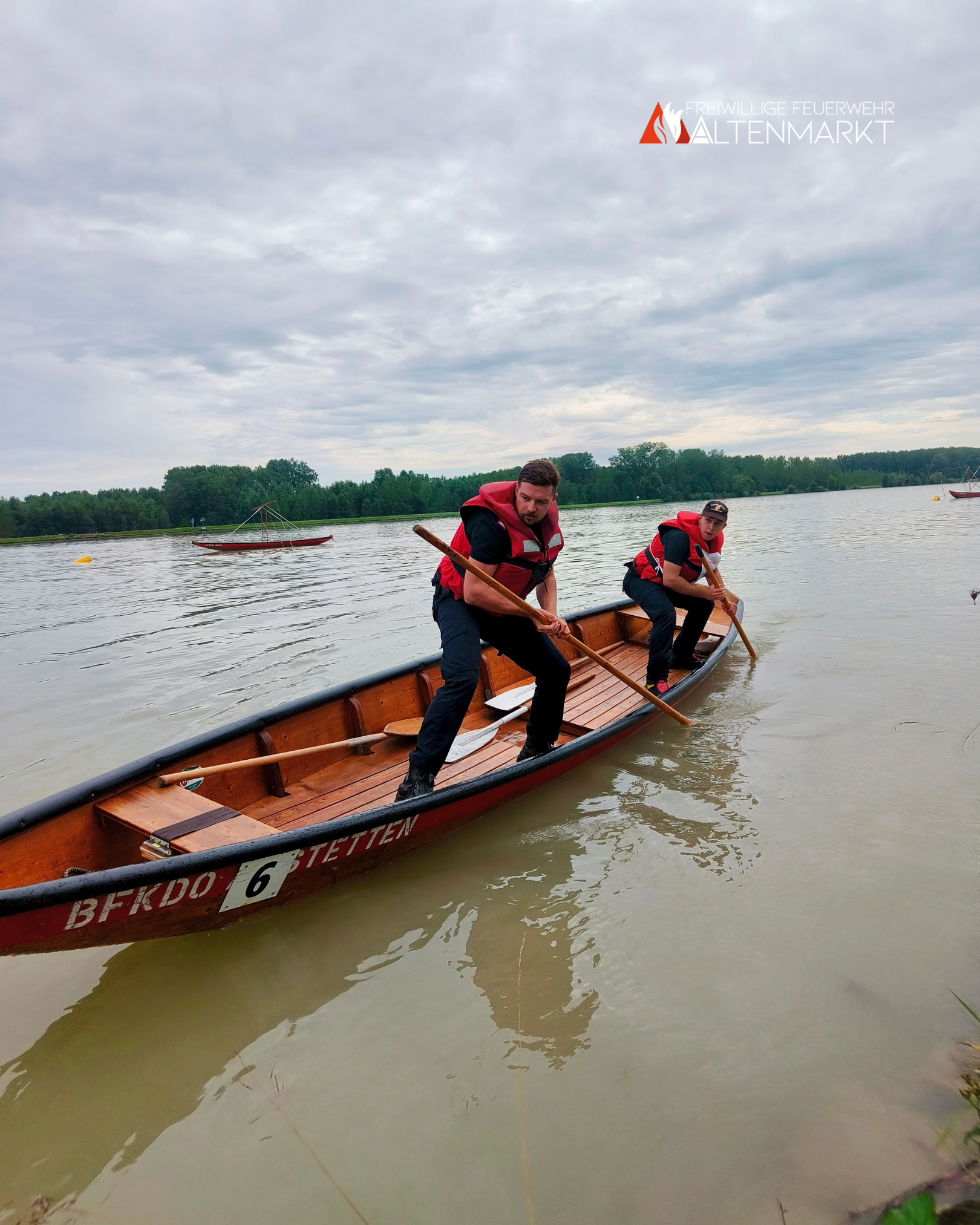Wasserdienst, Feuerwehrkameraden in Zillen an der Donau